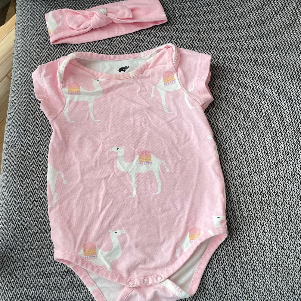 Monica + Andy organic cotton onesie with headband